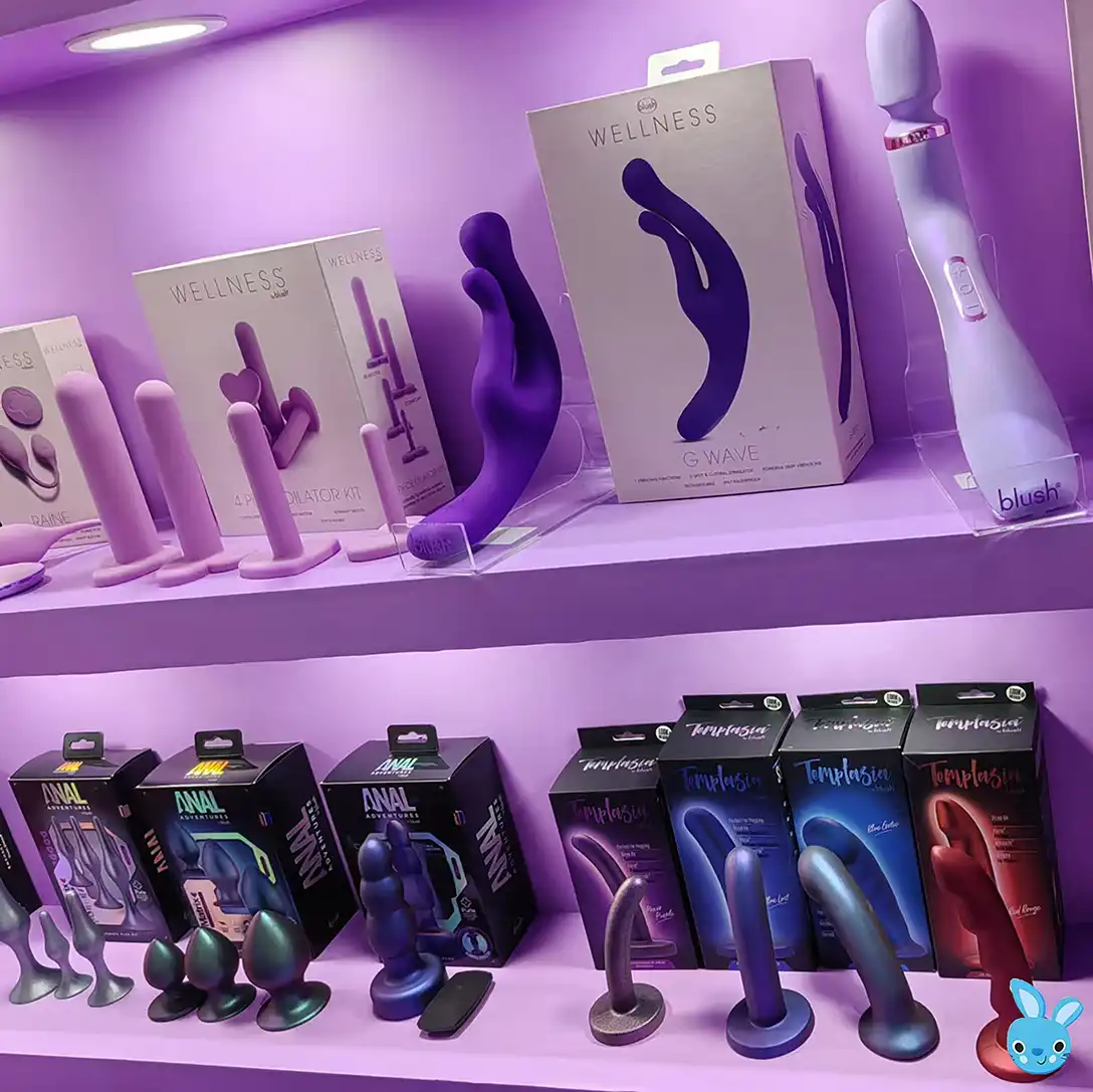 Anal plug vibrator show