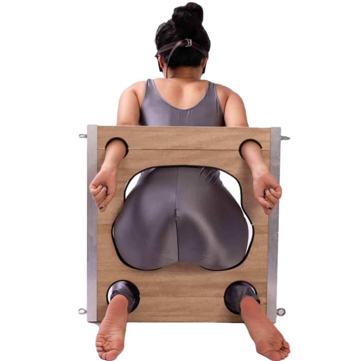 Compulsory fixed restraint buttock locker