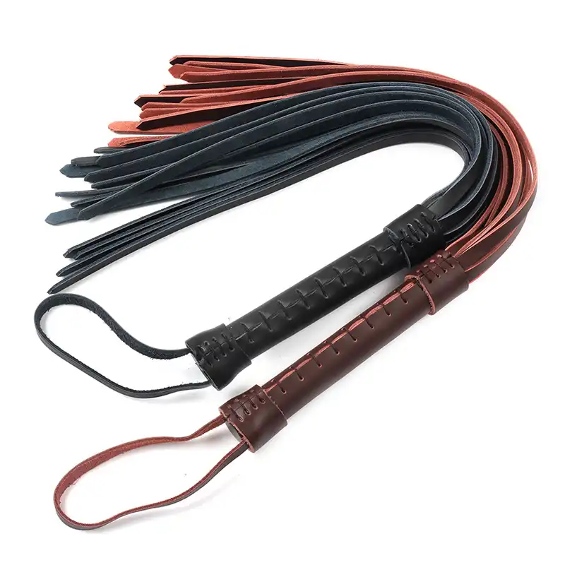 sm-leather-whip